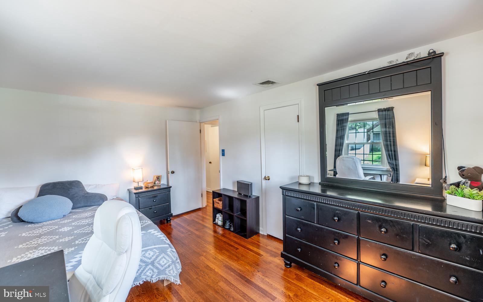 22 Salisbury Lane Malvern, PA 19355 - Photo 24 of 57 a living room with furniture and large windows