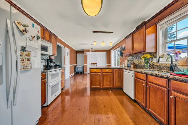 $449,950 | 221 Minnie Bell Lane, Vinton, VA 24179