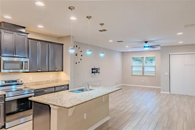 $2,430 | 11926 Sands Cove, Orlando, FL 32828