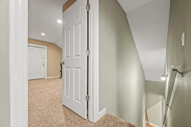 a livingroom with a workspace