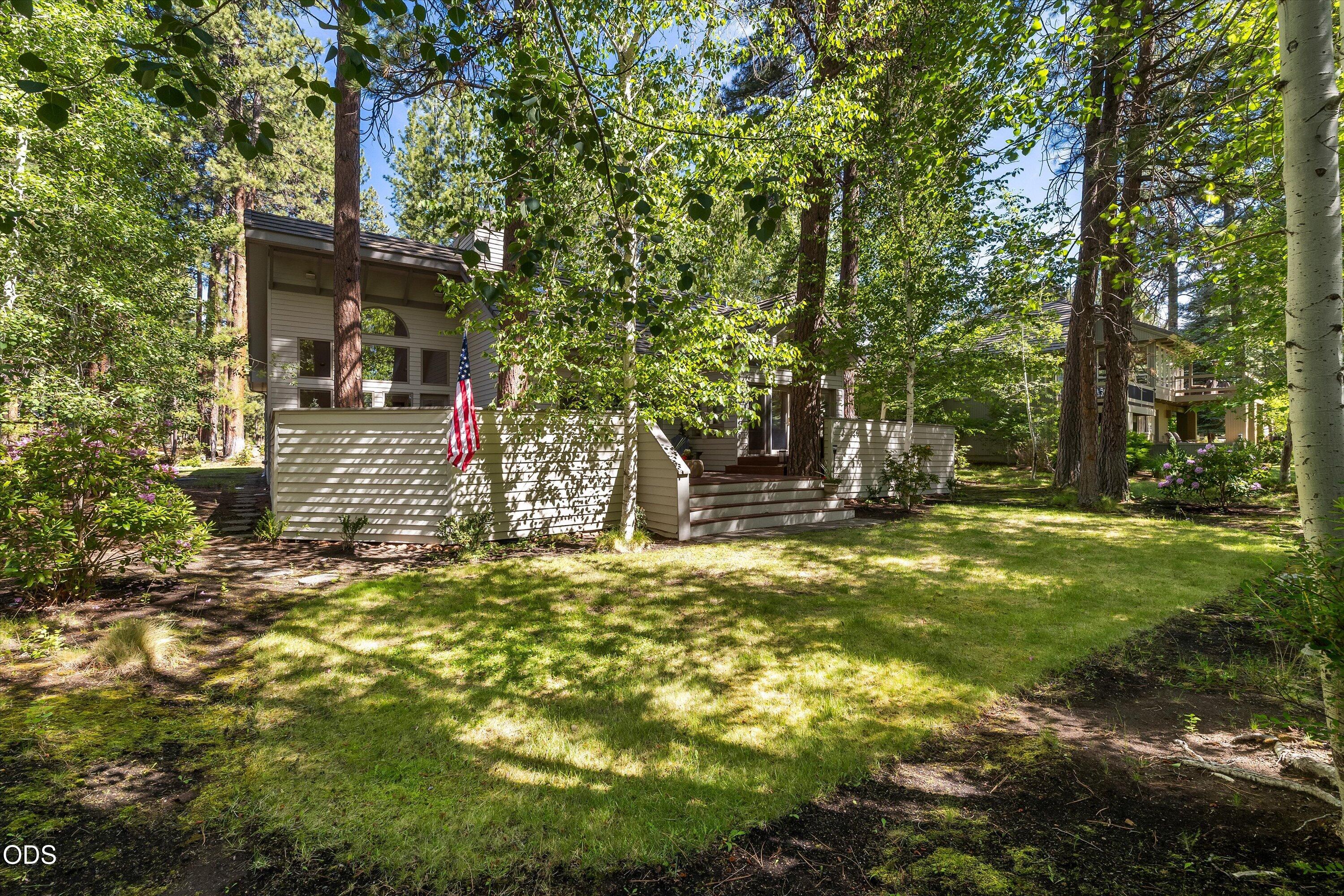 60726 Golf Village Loop Bend, OR 97702 - Photo 49 of 63