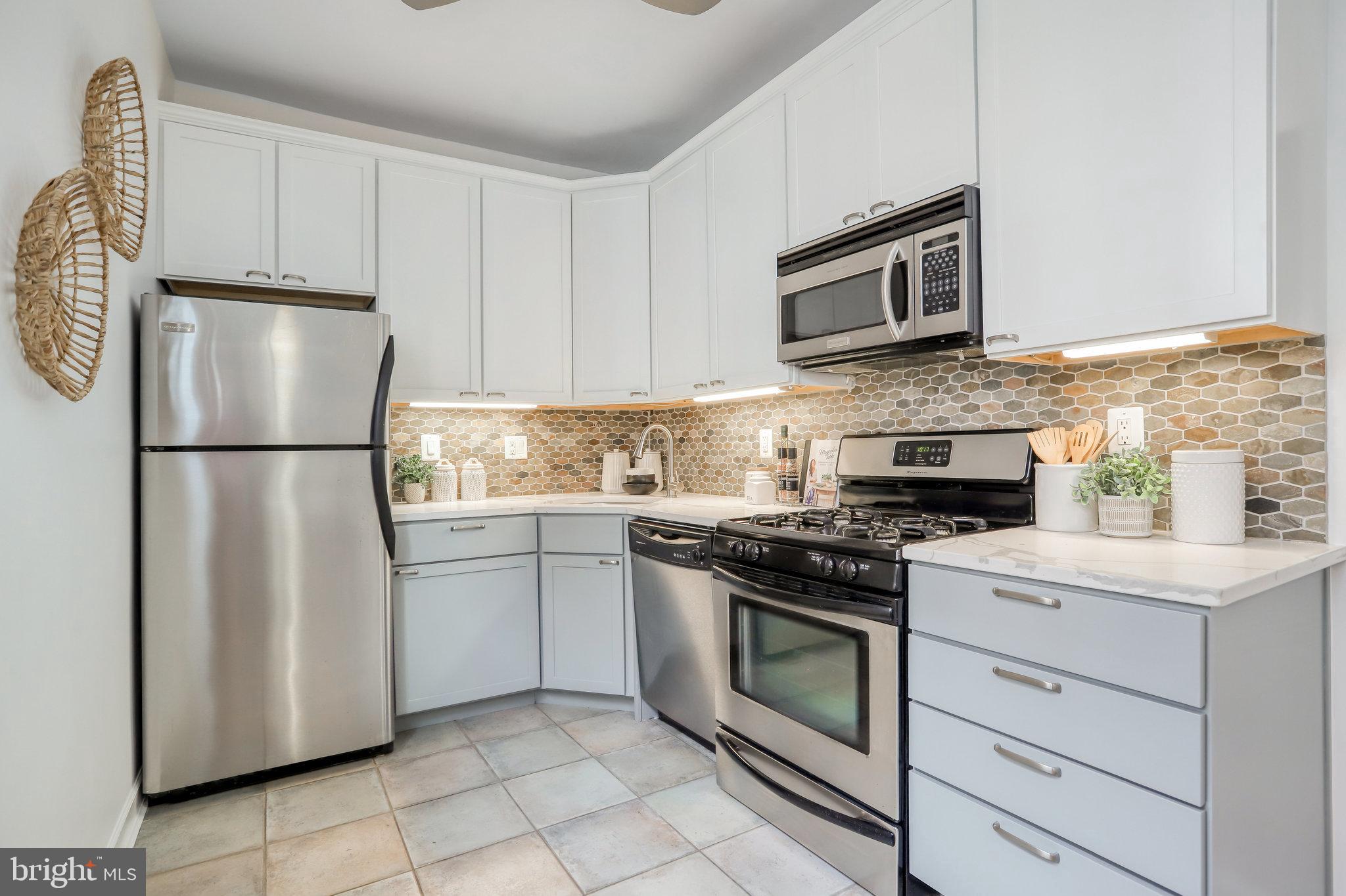 1816 Kalorama Road Northwest, Unit 403 Washington, DC 20009 - Photo 6 of 19 Gallery Image 6