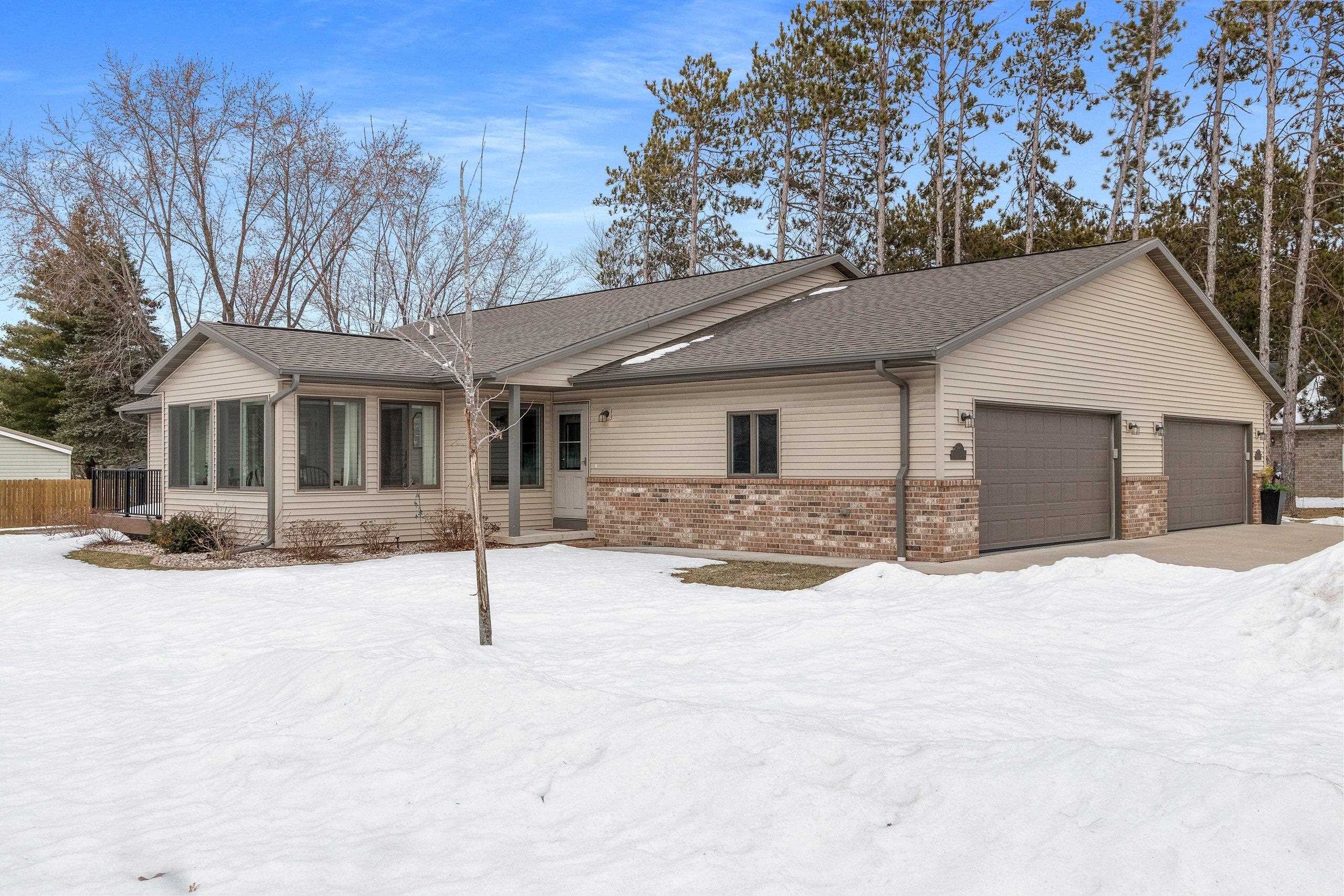 1601 Timber Trail Shawano, WI 54166 - Photo 1 of 38