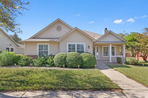$2,050 | 153 Hickory Lane, Georgetown, TX 78633