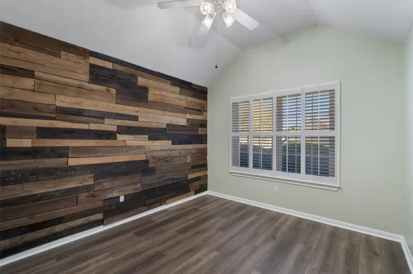 $2,050 | 153 Hickory Lane, Georgetown, TX 78633