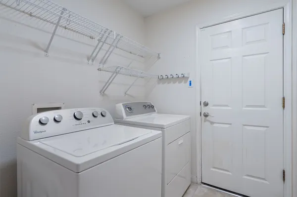 $2,050 | 153 Hickory Lane, Georgetown, TX 78633