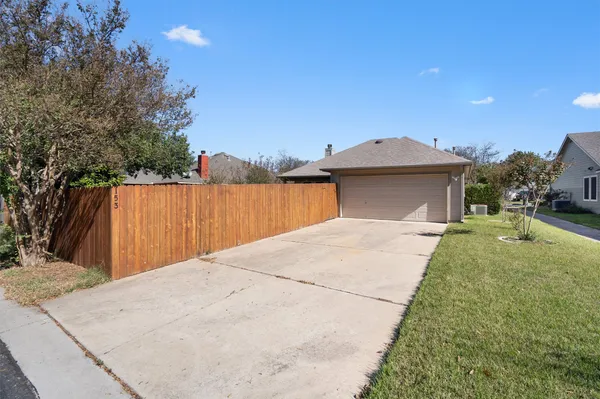 $2,050 | 153 Hickory Lane, Georgetown, TX 78633