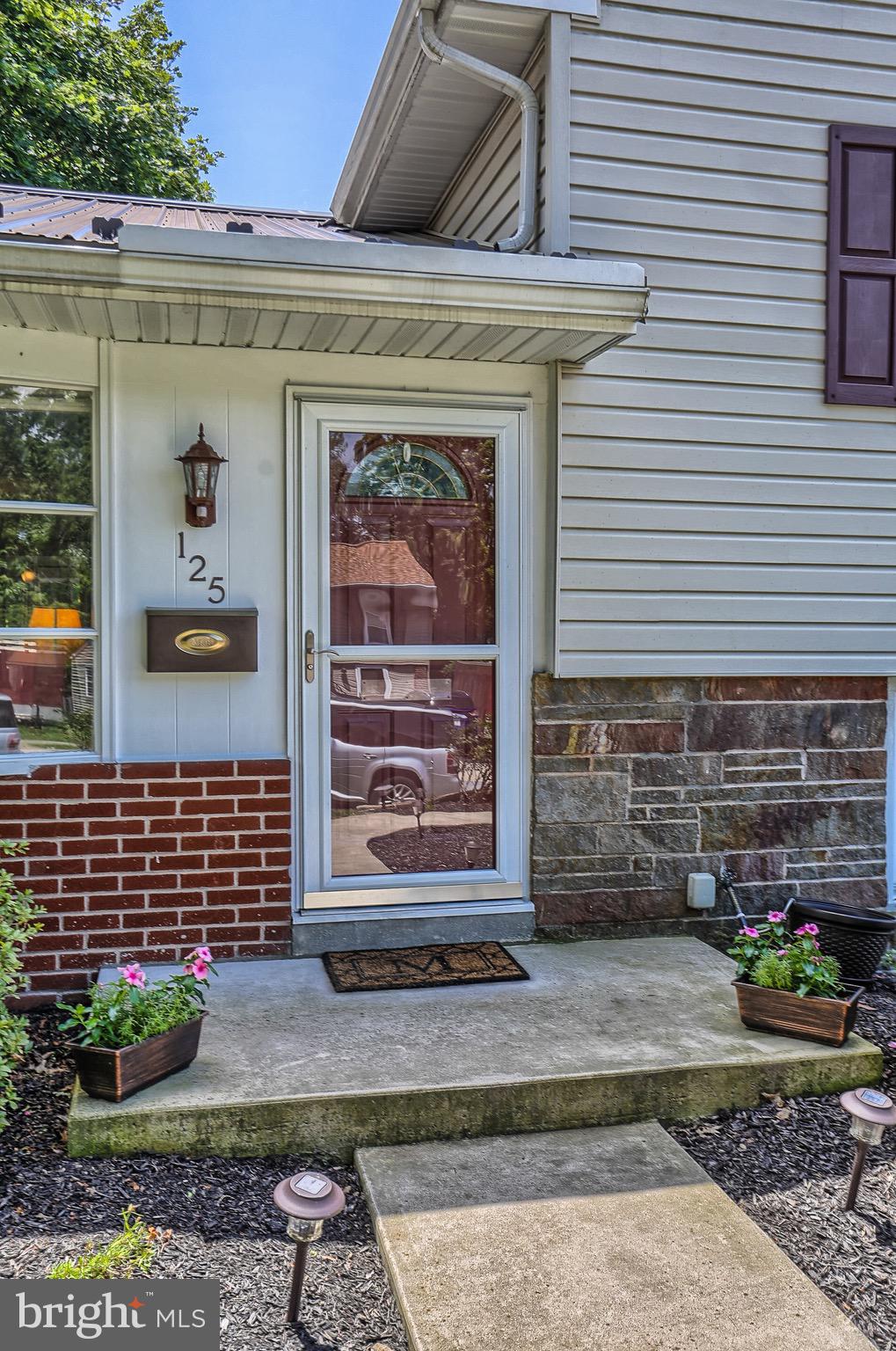 125 Henry Road Enola, PA 17025 - Photo 3 of 35 Gallery Image 3