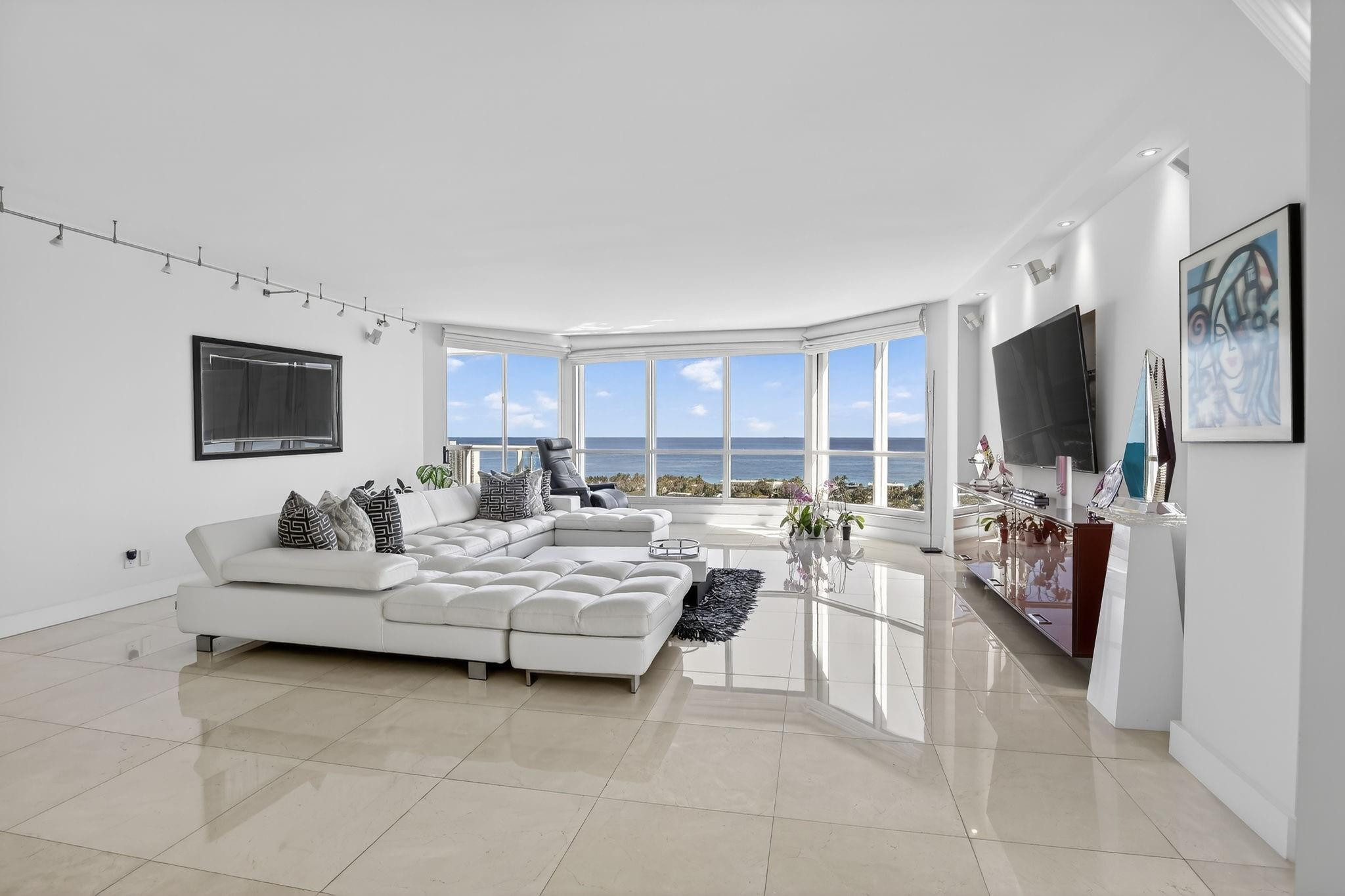 21150 Point Place, Unit 2201 Miami, FL 33180 - Photo 5 of 31 Photo 5
