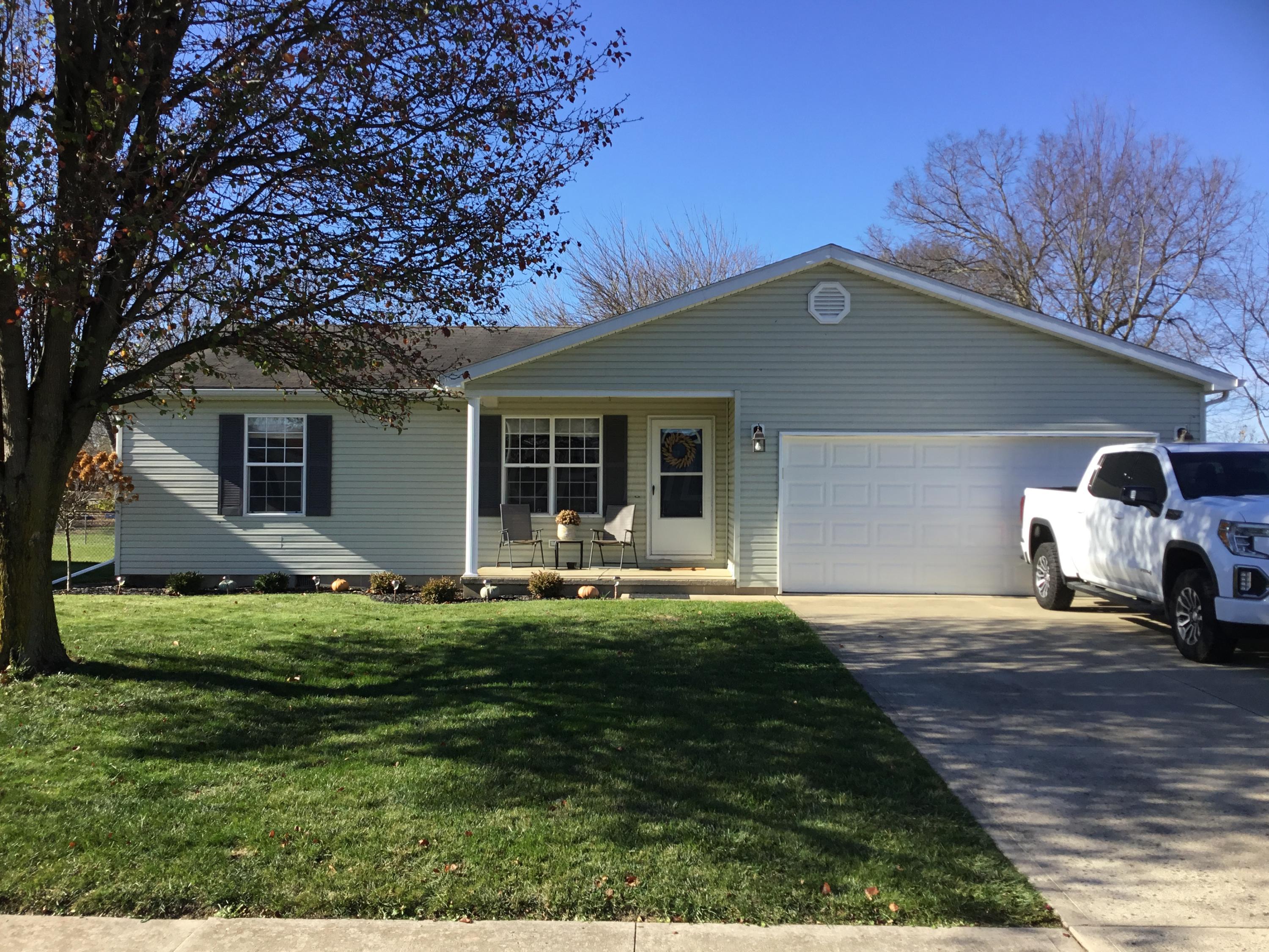 5034 Lee Road South Bloomfield, OH 43103 - Photo 1 of 10