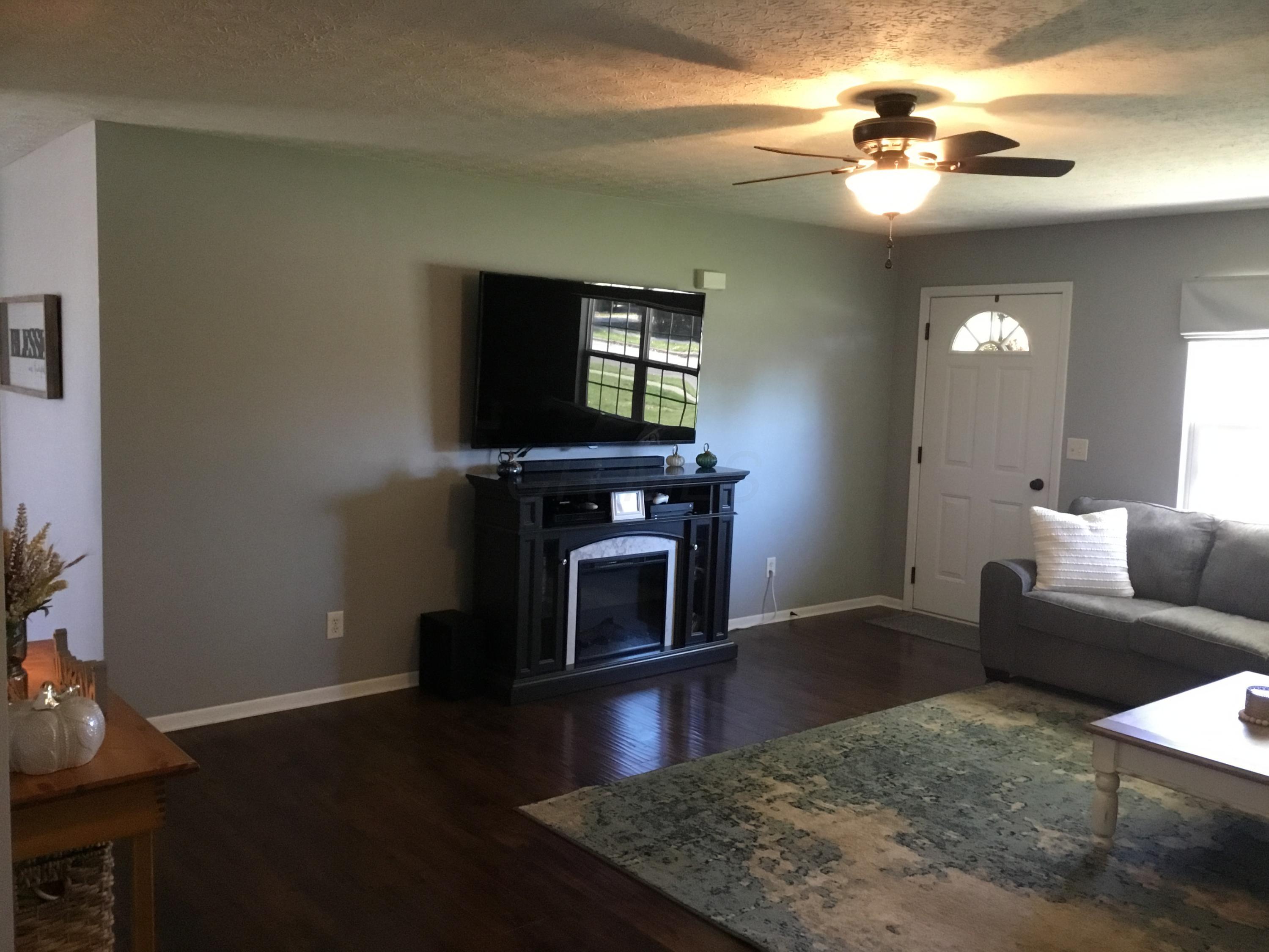 5034 Lee Road South Bloomfield, OH 43103 - Photo 7 of 10