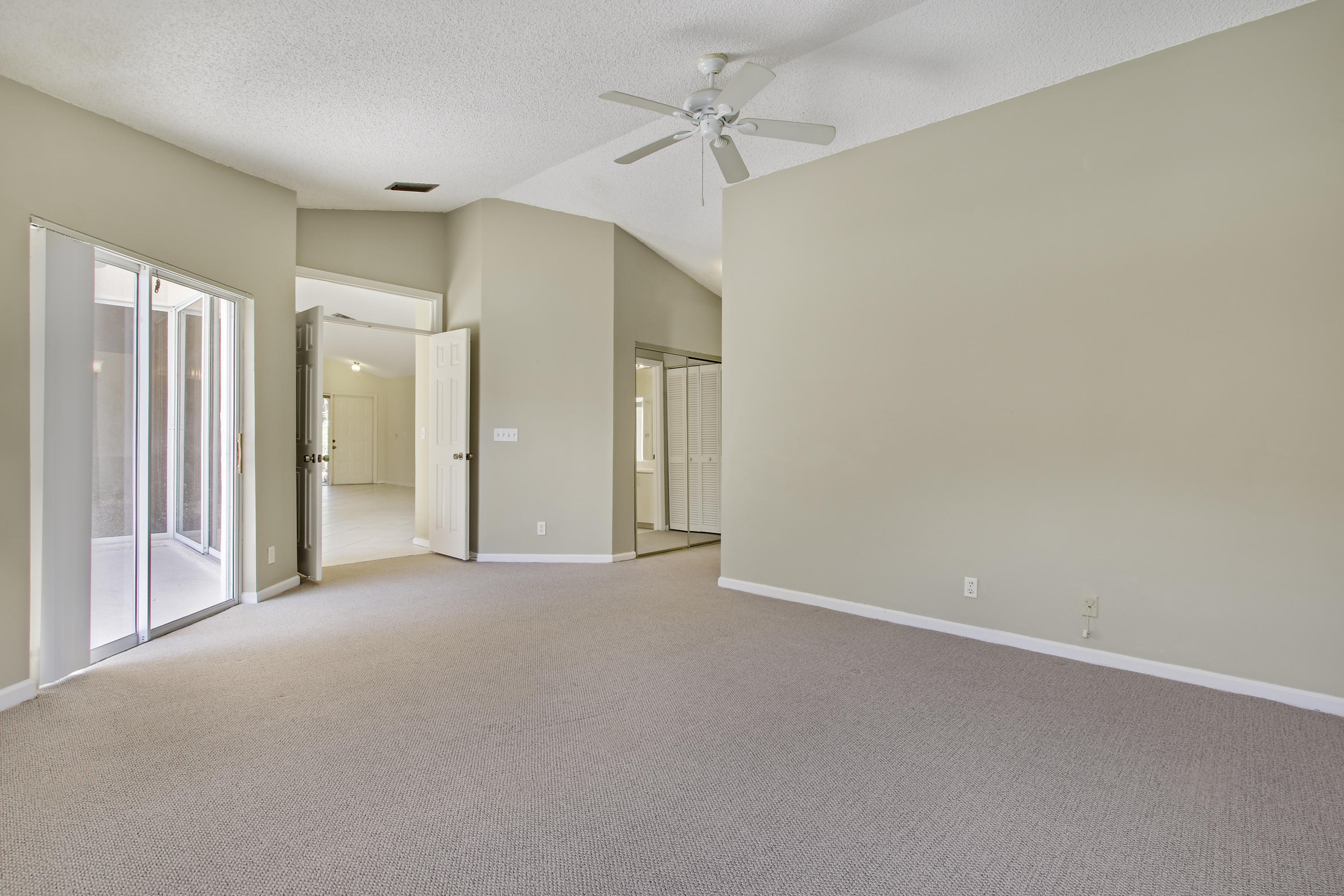 6208 La Vida Terrace Boca Raton, FL 33433 - Photo 15 of 20 56