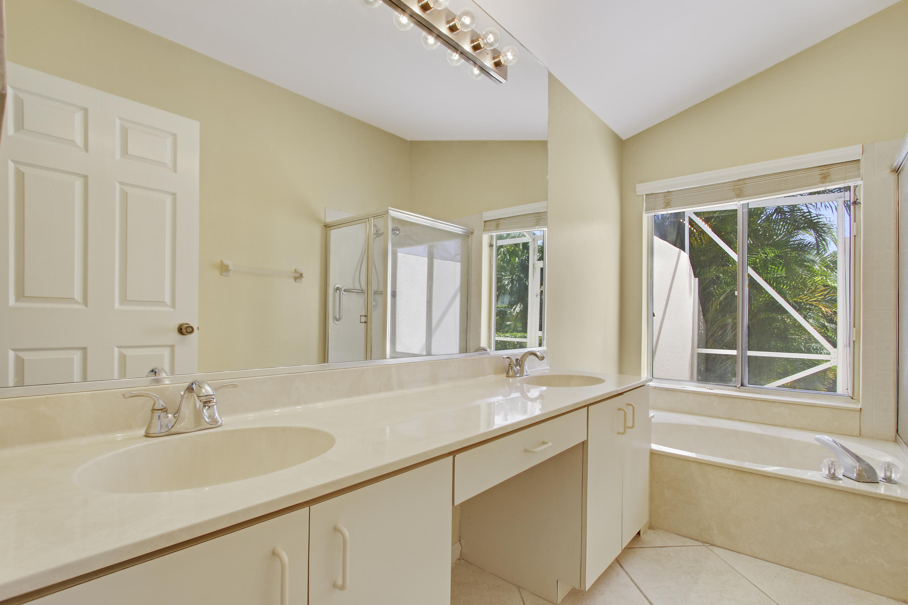 6208 La Vida Terrace Boca Raton, FL 33433 - Photo 16 of 20 57