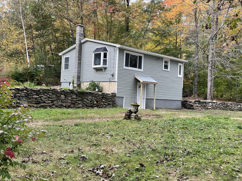 212 Holtshire Road Orange, MA 01364 - Photo 1 of 16 Gallery Image 1