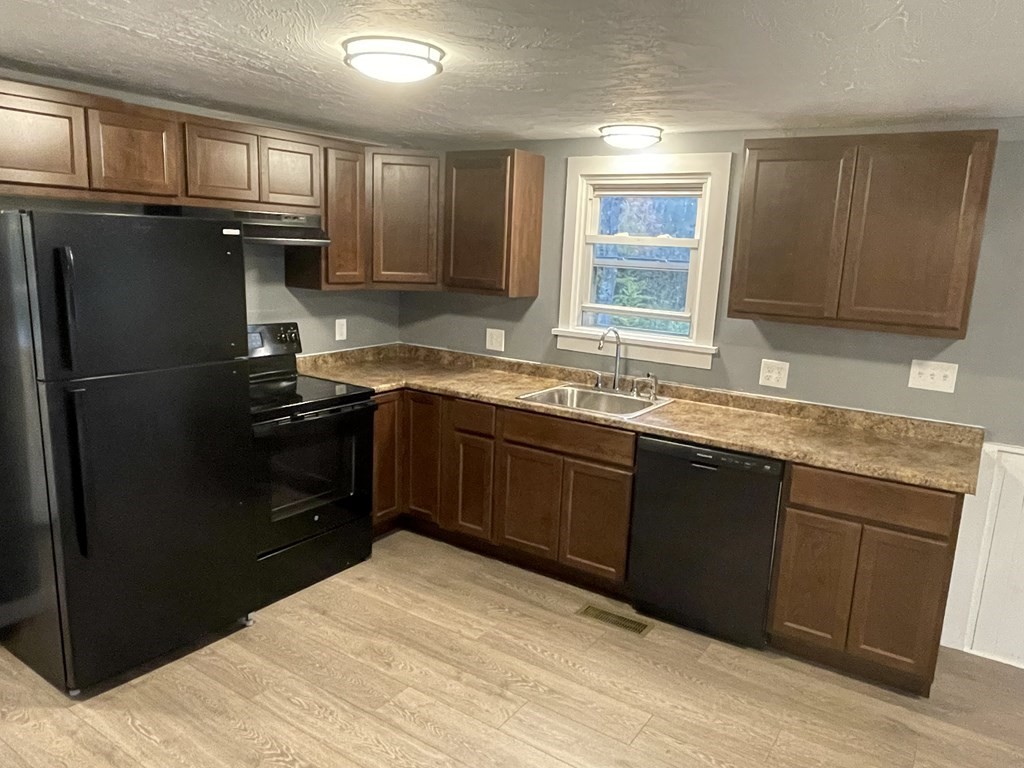 212 Holtshire Road Orange, MA 01364 - Photo 3 of 16 Gallery Image 3