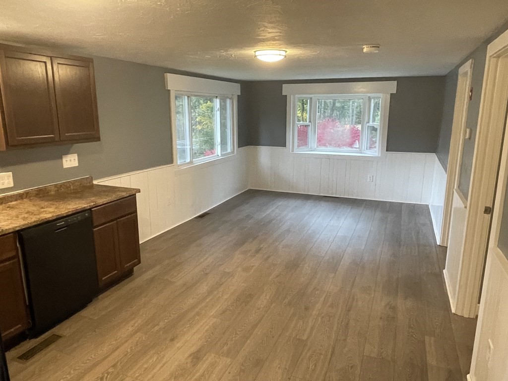212 Holtshire Road Orange, MA 01364 - Photo 5 of 16 Gallery Image 5