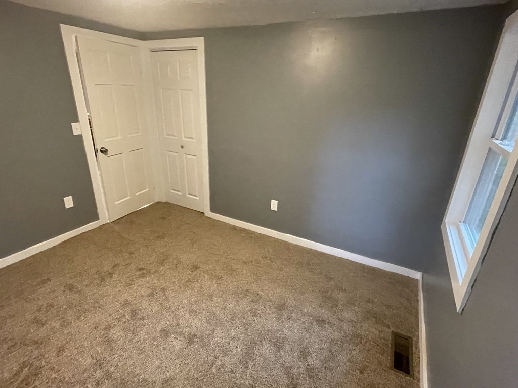 212 Holtshire Road Orange, MA 01364 - Photo 8 of 16 Gallery Image 8