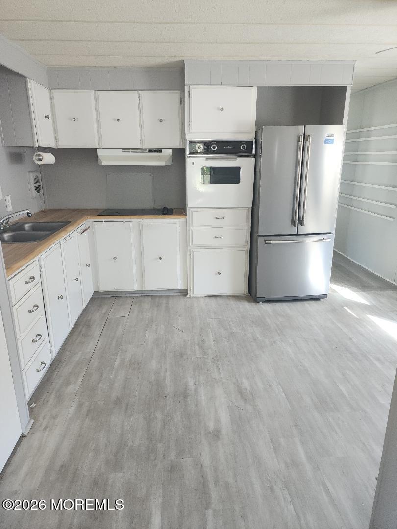 26 Raccoon Avenue Whiting, NJ 08759 - Photo 5 of 8 racoon kitchen
