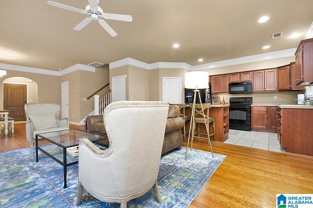 1041 Inverness Cove Way Birmingham, AL 35242 - Photo 3 of 31