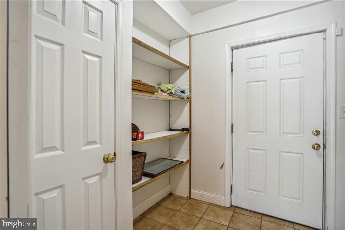 20845 Potomac View Road Sterling, VA 20165 - Photo 25 of 75 Mud Room