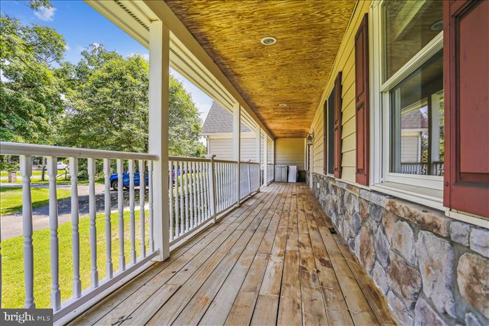 20845 Potomac View Road Sterling, VA 20165 - Photo 5 of 75