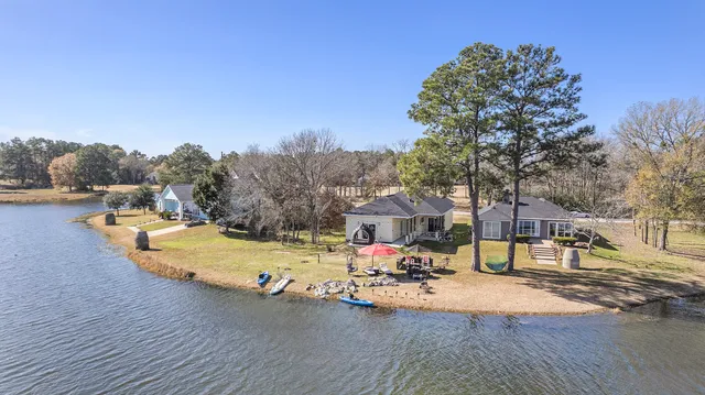 $324,000 | 475 Pinnacle, Trinity, TX 75862
