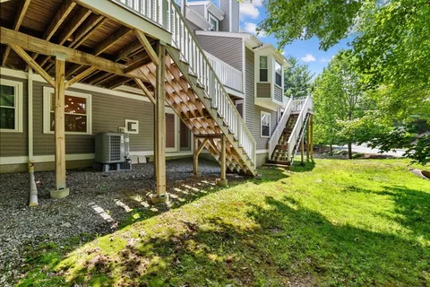 $820,000 | 29 Grove Lane, Unit 29, Burlington, MA 01803