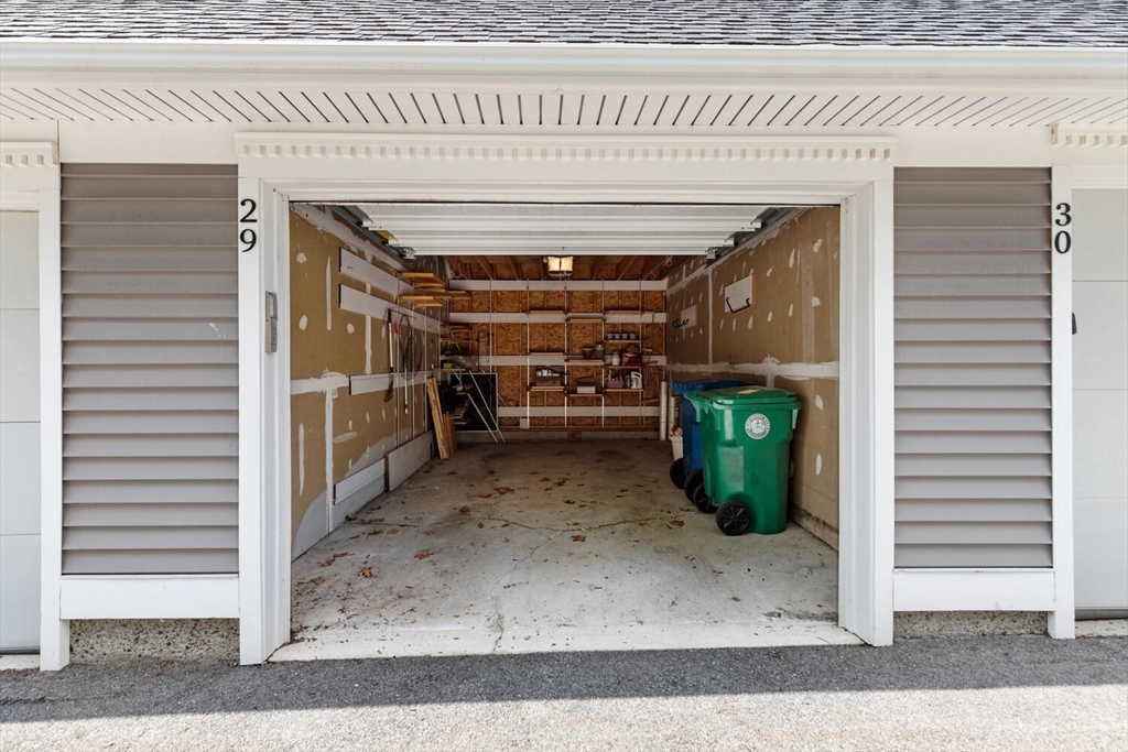 29 Grove Lane, Unit 29 Burlington, MA 01803 - Photo 32 of 35