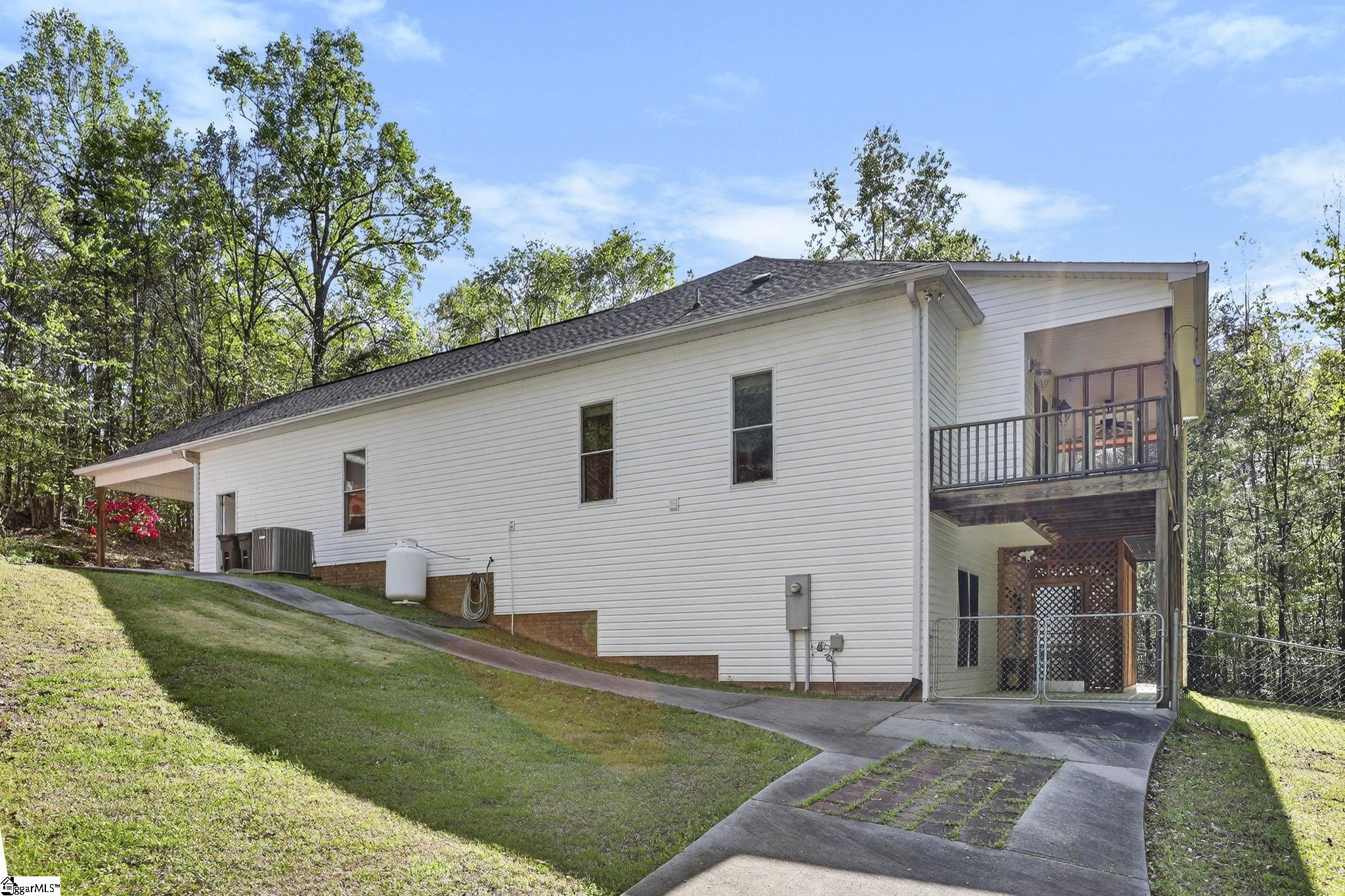 181 Lake Drive Greer, SC 29651 - Photo 36 of 42