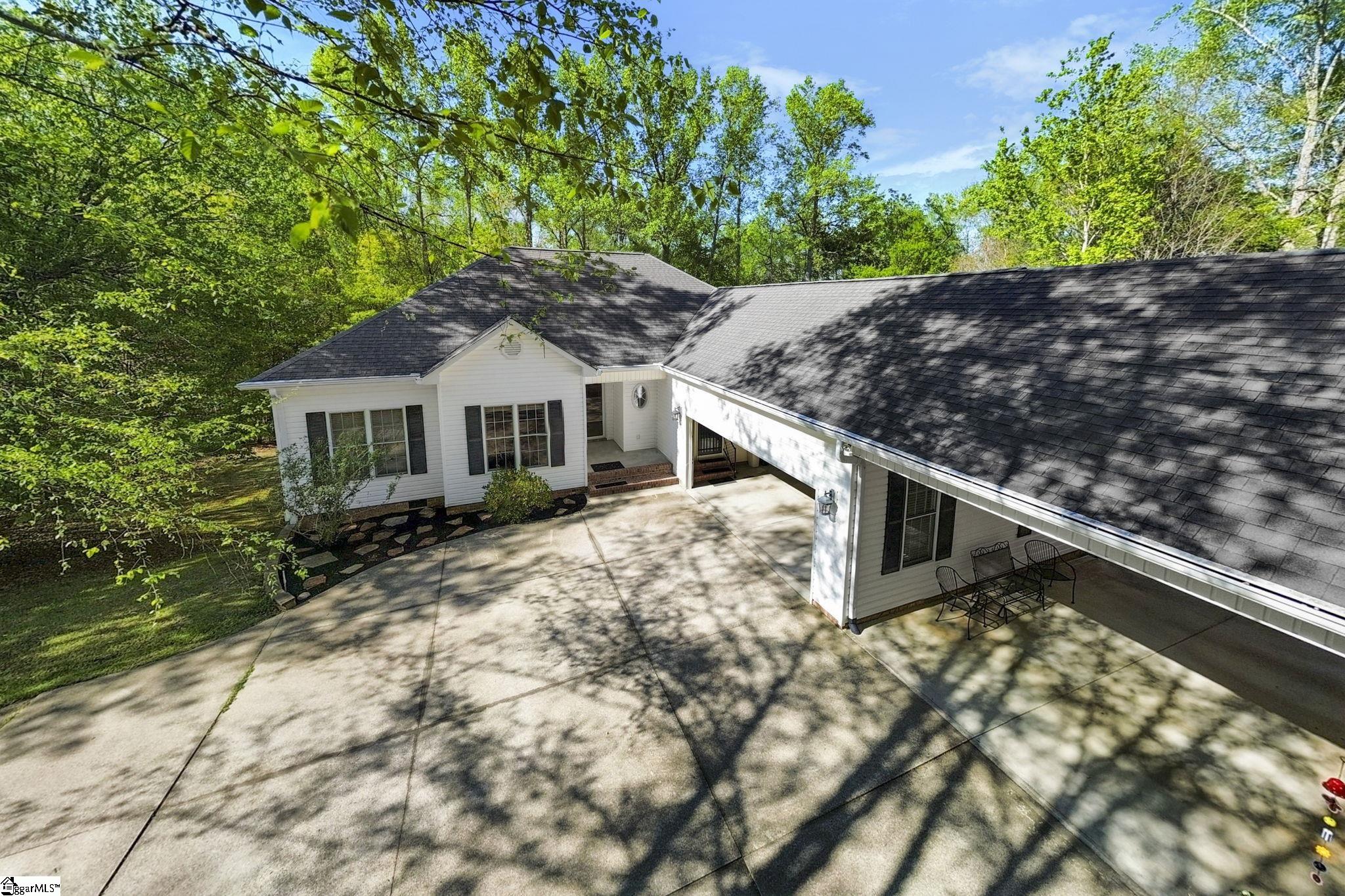 181 Lake Drive Greer, SC 29651 - Photo 37 of 42