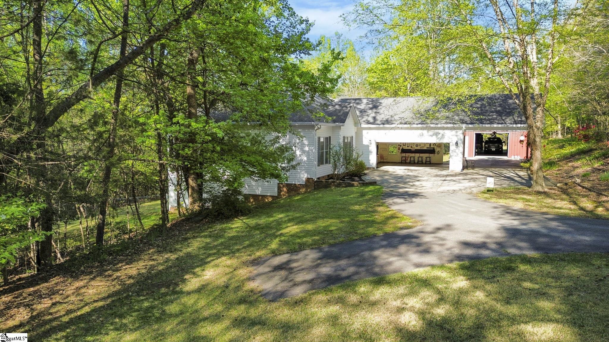 181 Lake Drive Greer, SC 29651 - Photo 40 of 42