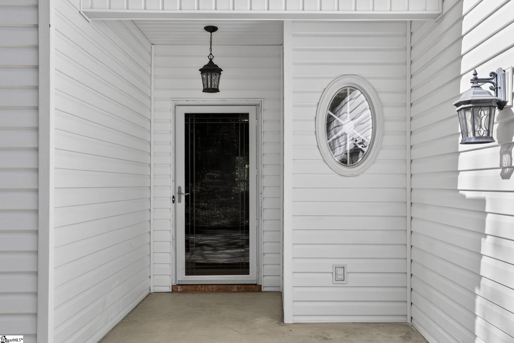 181 Lake Drive Greer, SC 29651 - Photo 4 of 42