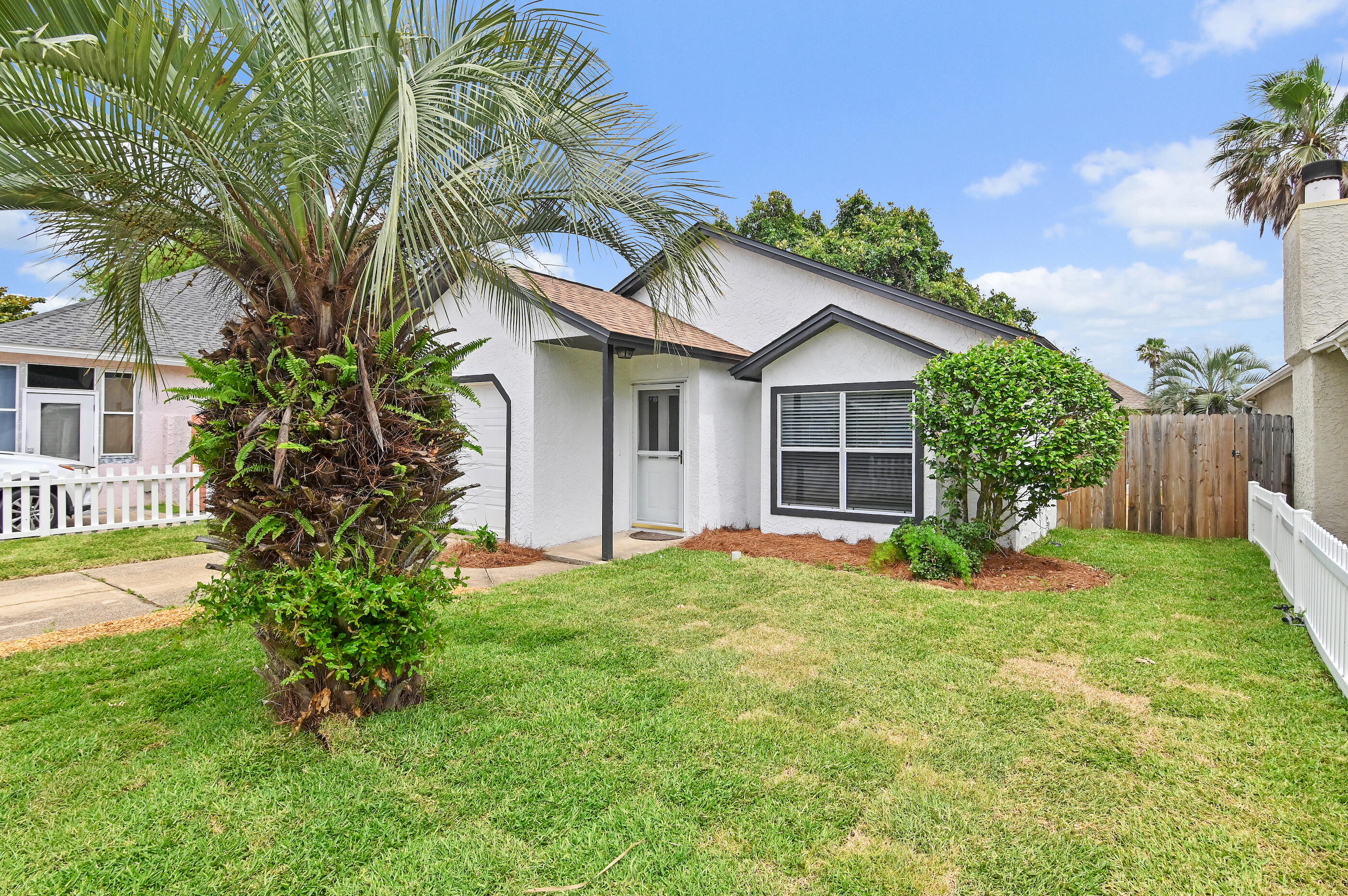 50 Rue D Honfleur Destin, FL 32541 - Photo 23 of 25 Freshly landscaped front