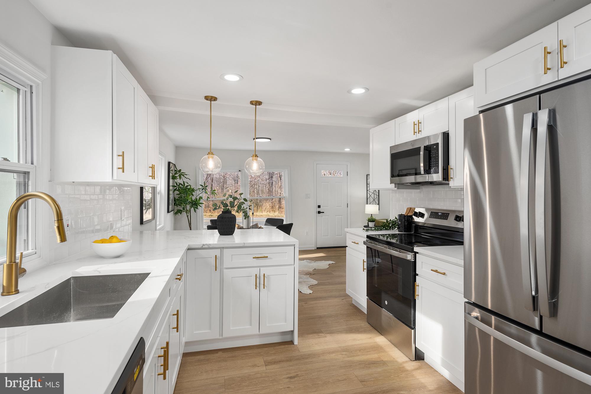 8400 Temple Hill Road Clinton, MD 20735 - Photo 15 of 42