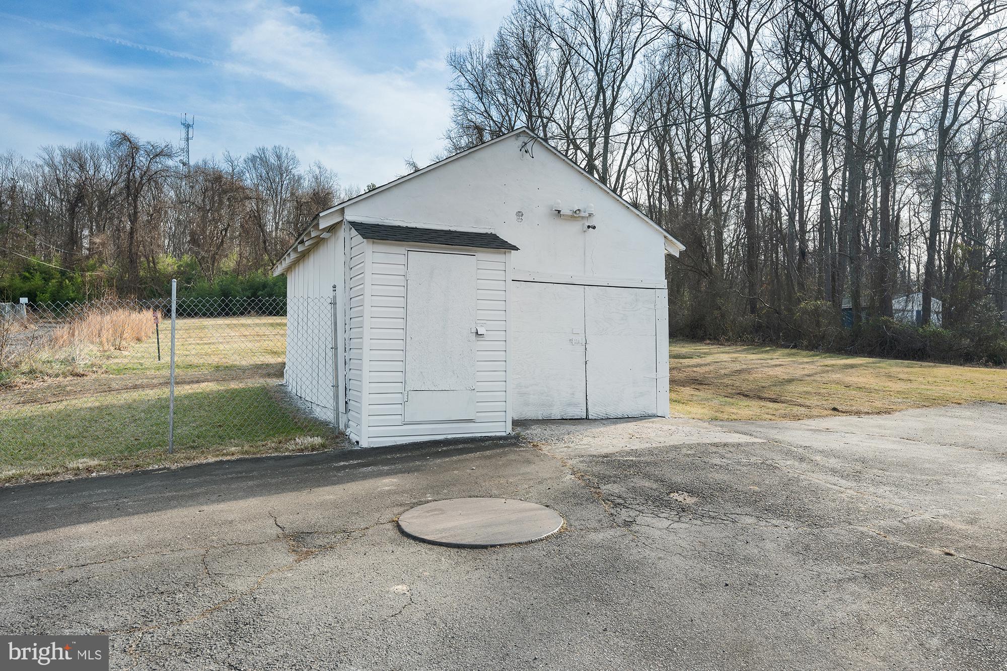 8400 Temple Hill Road Clinton, MD 20735 - Photo 40 of 42