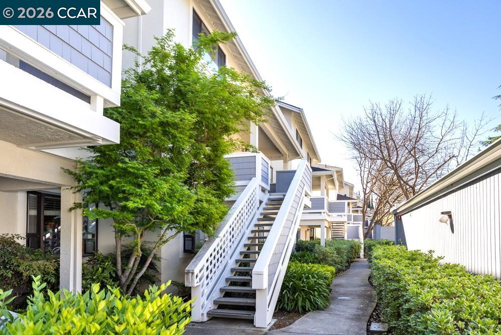 2590 Oak Road, Unit 247 Walnut Creek, CA 94597 - Photo 3 of 25