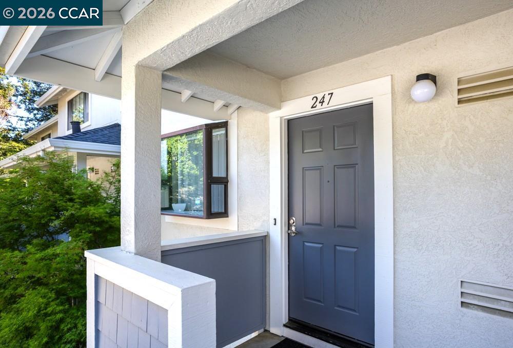 2590 Oak Road, Unit 247 Walnut Creek, CA 94597 - Photo 4 of 25