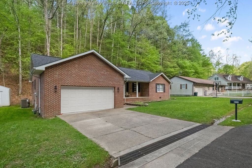 411 Rambling Hills Road Elkview, WV 25071 - Photo 3 of 27 Gallery Image 3