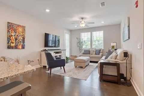 $435,000 | 700 Vintage Green Lane, Unit 205, Franklin, TN 37064