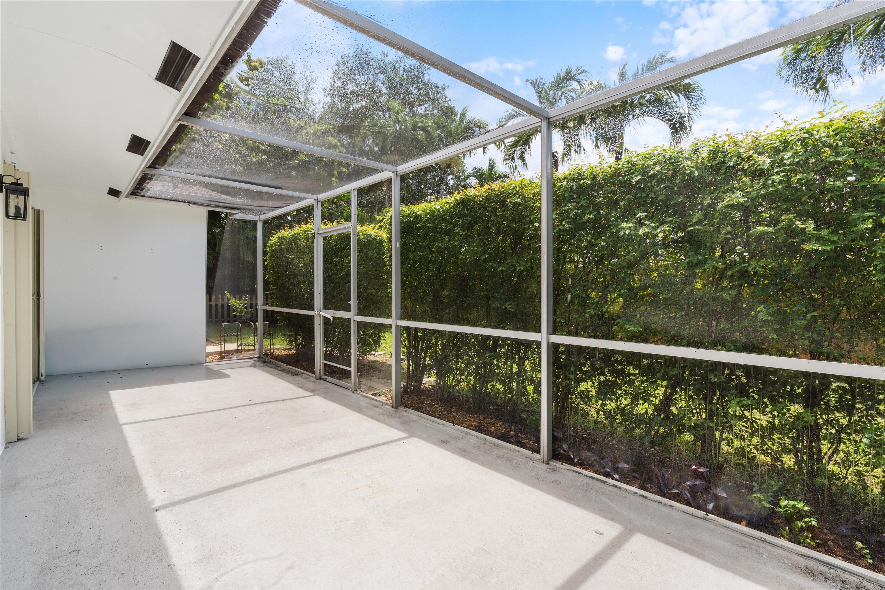 22707 Southwest 64th Way Boca Raton, FL 33428 - Photo 3 of 22