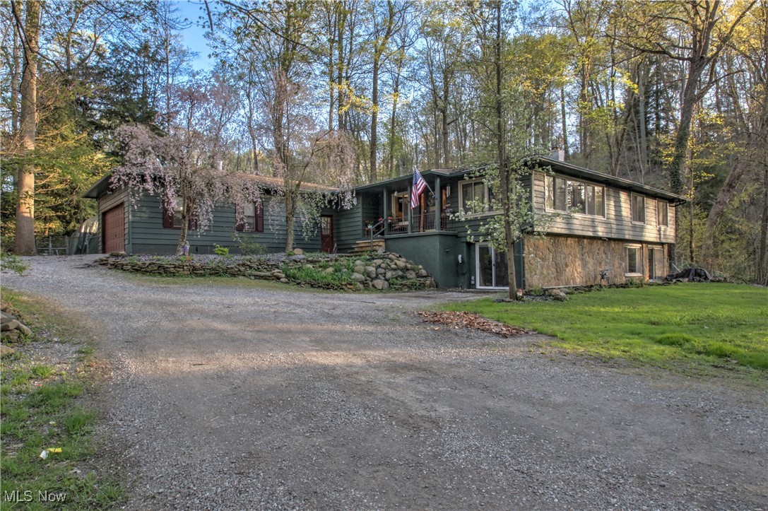 7058 Cascade Road Painesville, OH 44077 - Photo 3 of 36 Gallery Image 3
