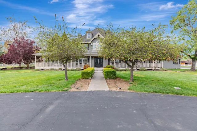 $1,999,999 | 560 Tevis Trail, Hollister, CA 95023