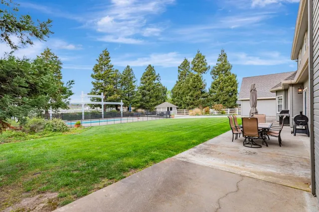 $1,999,999 | 560 Tevis Trail, Hollister, CA 95023