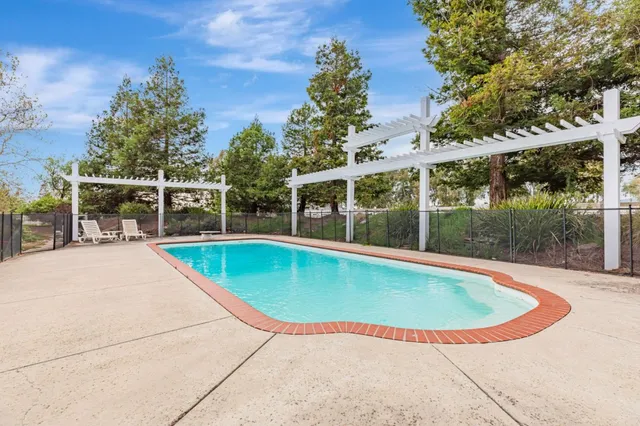 $1,999,999 | 560 Tevis Trail, Hollister, CA 95023