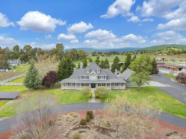 $1,999,999 | 560 Tevis Trail, Hollister, CA 95023