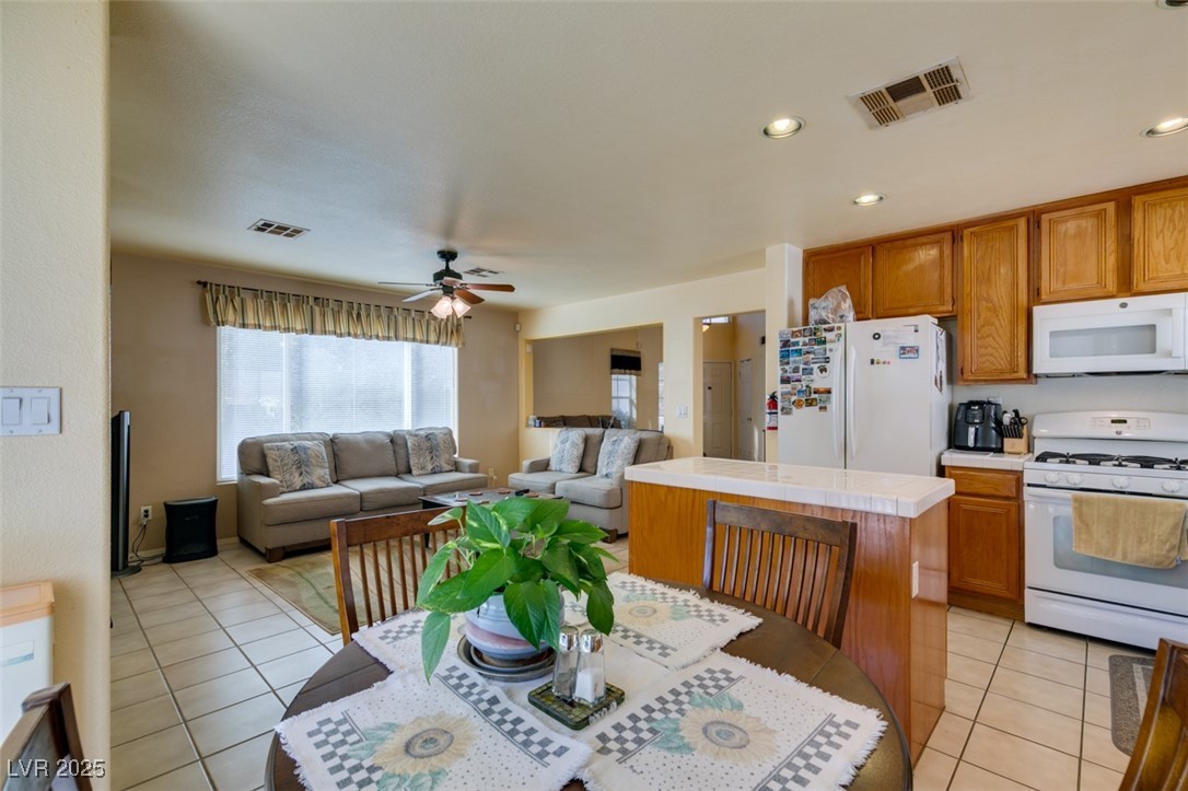 8996 Union Gap Road Las Vegas, NV 89123 - Photo 21 of 40