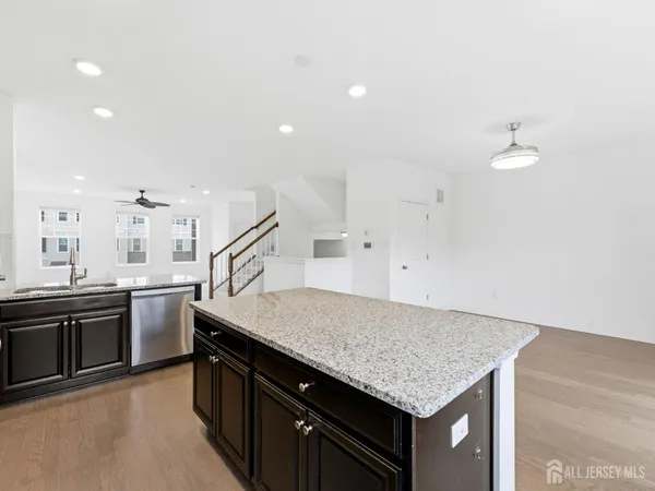 $579,900 | 38 Sullivan Way, Evesham, NJ 08053