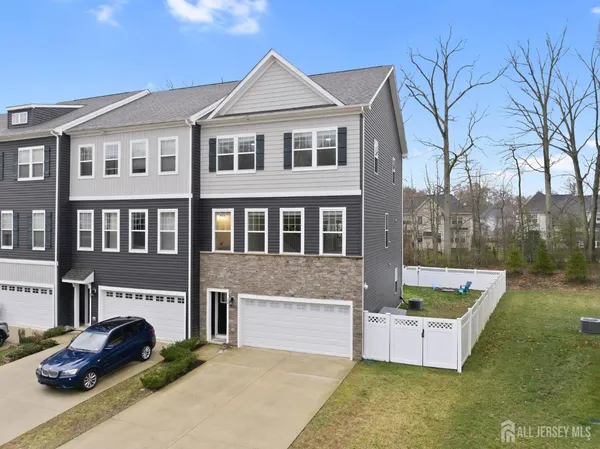 $579,900 | 38 Sullivan Way, Evesham, NJ 08053