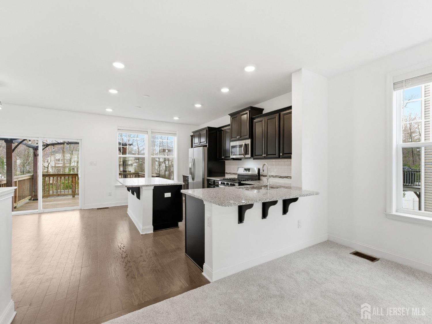 38 Sullivan Way Evesham, NJ 08053 - Photo 8 of 52