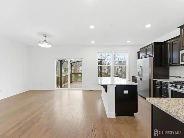 $579,900 | 38 Sullivan Way, Evesham, NJ 08053